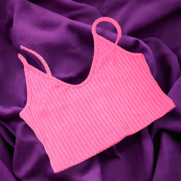 Shein solid ribbed knit cropped cami top - Picture 3 of 5